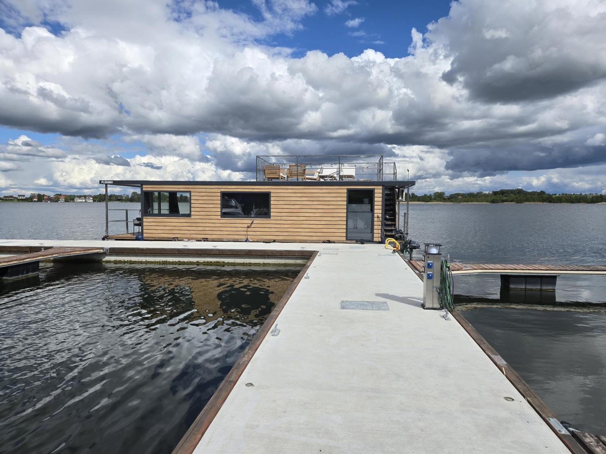 Domek Na Wodzie - Houseboat -Sauna, Taras Na Dachu, Dwie Sypialnie Mikolajki Bagian luar foto